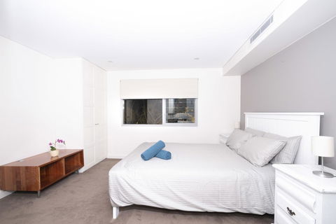 Luxury Villa Darlington - Vine - Accommodation Directory 24