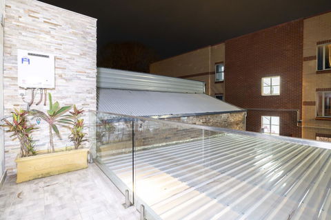 Luxury Villa Darlington - Vine - Accommodation Directory 21