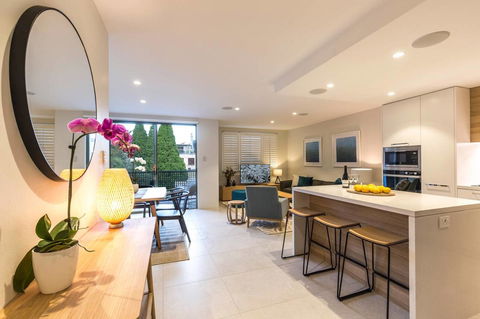 Nobbs Â· Executive 2 Storey Sydney Apartment With Pool - Accommodation Directory 4