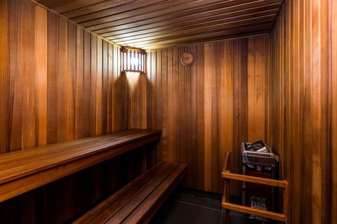 Nobbs Â· Executive 2 Storey Sydney Apartment With Pool - Accommodation Directory 14