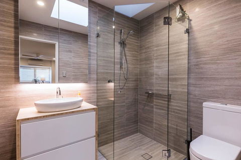 Nobbs Â· Executive 2 Storey Sydney Apartment With Pool - Accommodation Directory 7