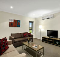 Quest Singleton - Accommodation Directory