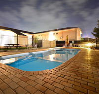 Winning Post Motor Inn - Accommodation Directory