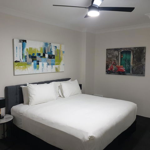 Liv Apartments Haymarket - Accommodation Directory 6