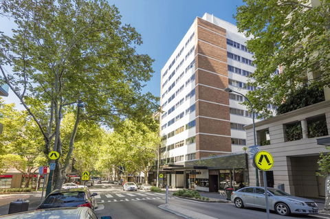 Macleay Hotel - Accommodation Directory 1