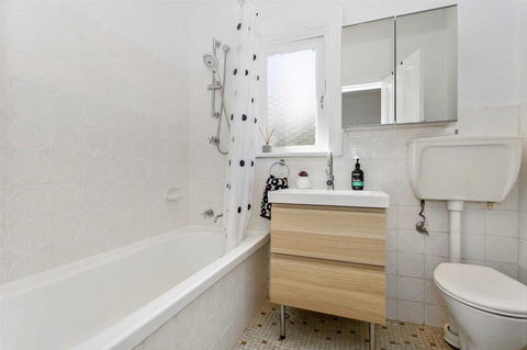 Seaspray - Manly Beach Apartment Close To The Sand - Accommodation Directory 11