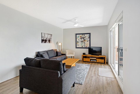 Victoria Parade, Kiah, Unit 10, 53 - Accommodation Directory 2