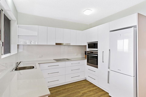 Victoria Parade, Kiah, Unit 10, 53 - Accommodation Directory 4