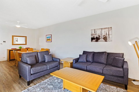 Victoria Parade, Kiah, Unit 10, 53 - Accommodation Directory 3