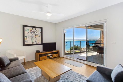 Victoria Parade, Kiah, Unit 10, 53 - Accommodation Directory 1