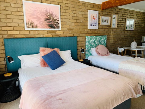 Mulwala Resort - Accommodation Directory 22
