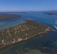 Lani's Holiday Island - Accommodation Directory