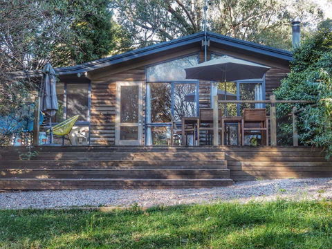 Lark Cottage - Accommodation Directory 2