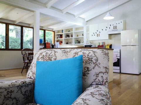 Lark Cottage - Accommodation Directory 22