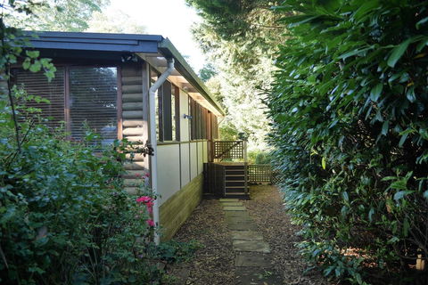 Lark Cottage - Accommodation Directory 16