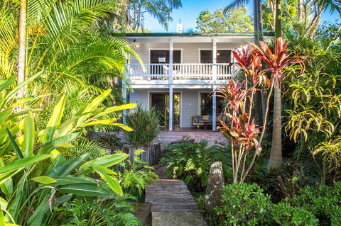 A Beach House At Byron - Accommodation Directory 4
