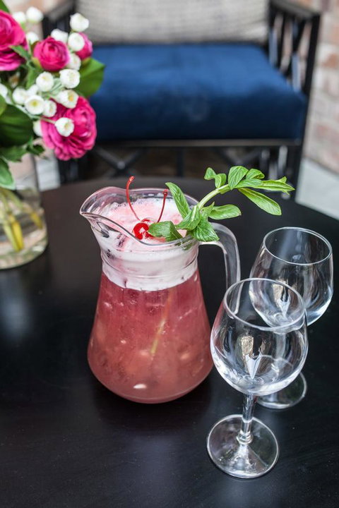 The Lucky Hotel - Accommodation Directory 38