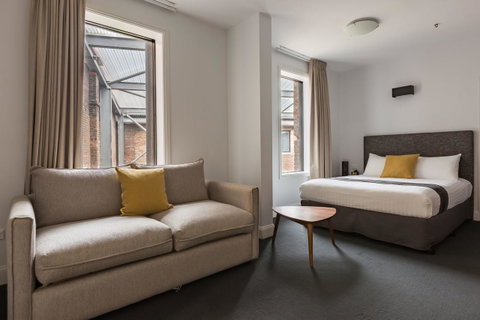 The Lucky Hotel - Accommodation Directory 18