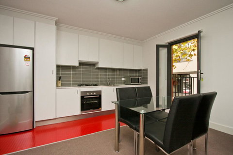 The Star Apartments - Accommodation Directory 4
