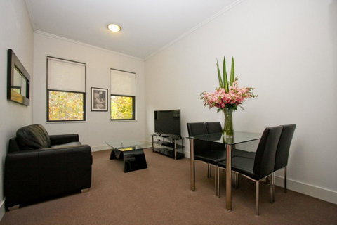 The Star Apartments - Accommodation Directory 0