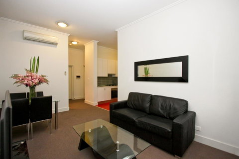 The Star Apartments - Accommodation Directory 6