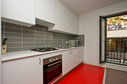 The Star Apartments - Accommodation Directory 9