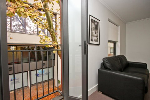 The Star Apartments - Accommodation Directory 7