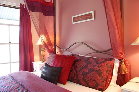 Cadair Cottages - Accommodation Directory 5