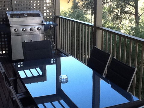 Villa De Saran Located Within Cypress Lakes - Accommodation Directory 9