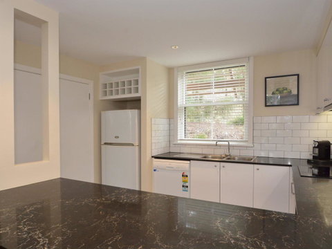 Villa De Saran Located Within Cypress Lakes - Accommodation Directory 2