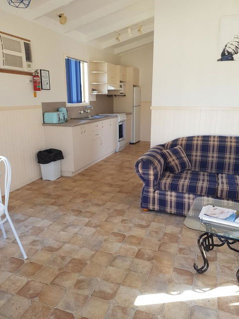 Amaroo Resort - Accommodation Directory 4