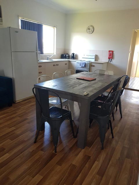 Amaroo Resort - Accommodation Directory 7