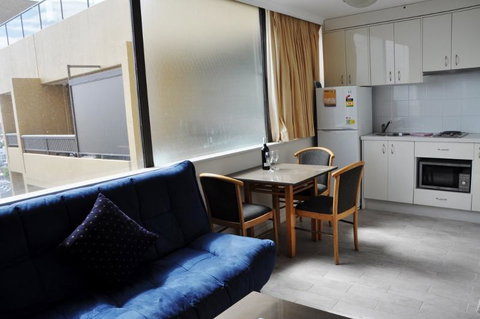 Accommodation Sydney - Hyde Park Plaza 38 College St Sydney - Accommodation Directory 40