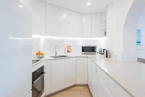 Right On Bondi - Accommodation Directory 6