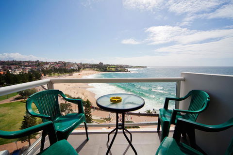 Gorgeous Coogee Views 2 Beds WT21 - Accommodation Directory 7