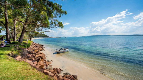 SUNSET@CORLETTE - Accommodation Directory 1