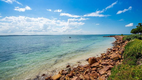 SUNSET@CORLETTE - Accommodation Directory 19