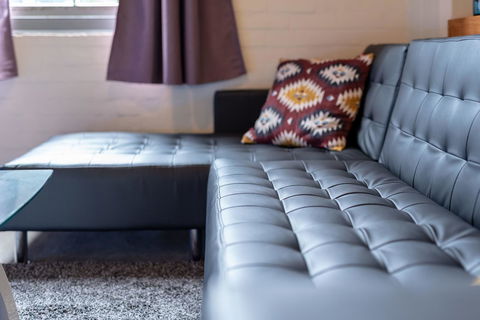 Classic 2 BR Apt In Pyrmont - Accommodation Directory 3