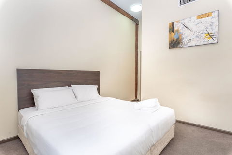 Classic 2 BR Apt In Pyrmont - Accommodation Directory 12
