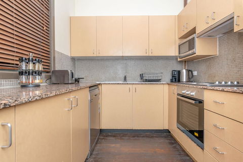 Classic 2 BR Apt In Pyrmont - Accommodation Directory 9