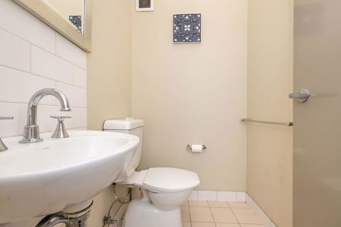 Classic 2 BR Apt In Pyrmont - Accommodation Directory 14
