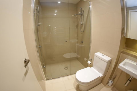 Olympic Park Sunshine 2 Bedrooms Apts With Private Parking - Accommodation Directory 18