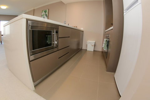 Olympic Park Sunshine 2 Bedrooms Apts With Private Parking - Accommodation Directory 8