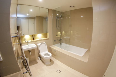 Olympic Park Sunshine 2 Bedrooms Apts With Private Parking - Accommodation Directory 15