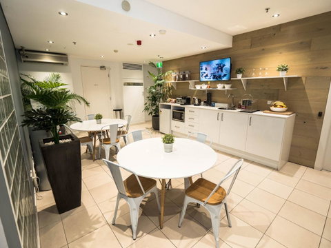 Crown Hotel Surry Hills - Accommodation Directory 6