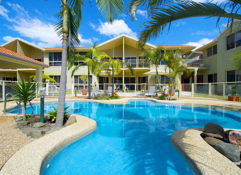 Marty's @ Little Beach - Accommodation Directory 31
