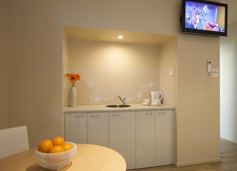 Marty's @ Little Beach - Accommodation Directory 22