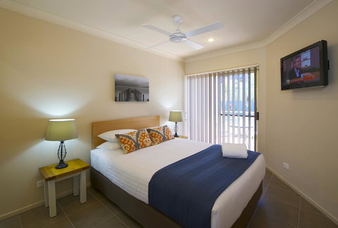 Marty's @ Little Beach - Accommodation Directory 13