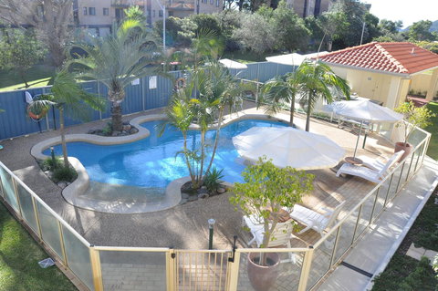 Marty's @ Little Beach - Accommodation Directory 0