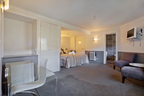 Pure Chalet Thredbo - Accommodation Directory 11